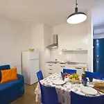 Golfo Della Apartment