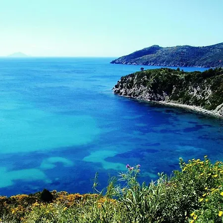 Апартаменты Golfo Della Лакона